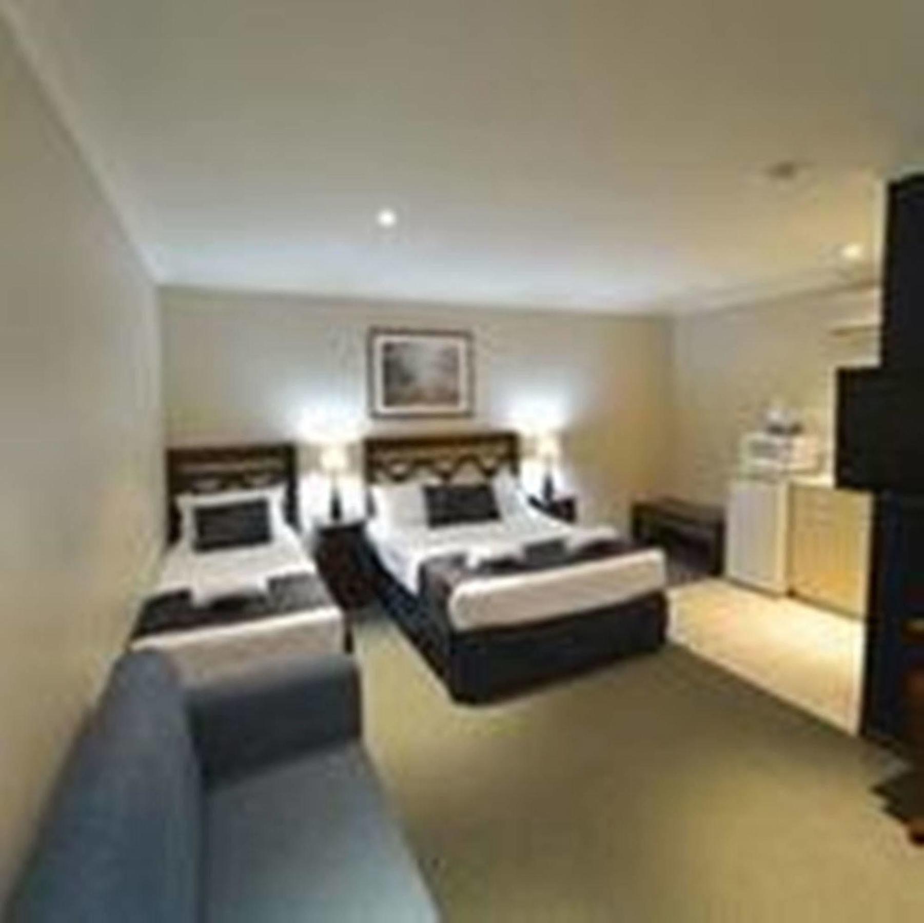 Wattle Grove Motel Perth Exteriör bild